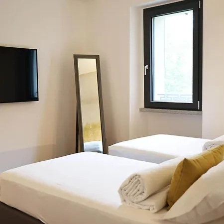 La Casa Nel Bosco 3* Somma Lombardo